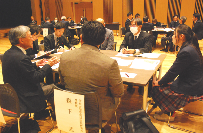 　第５回懇話会開催／「豊かな学びを育む会」発足　屋代南高校再編問題で新たな動き　千曲市に県立高校２校存続を